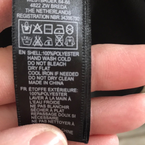 Forever 21 Black Blouse - Picture 6 of 6